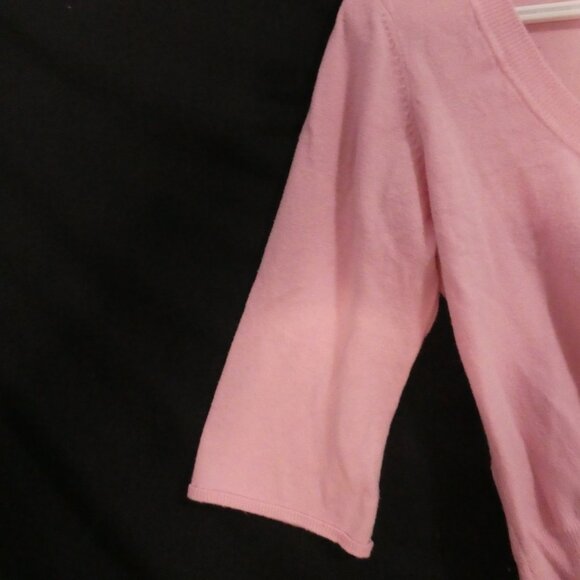 Unbranded | P2P 16 inches | Pink Cropped Button Up Cardigan | Scoop Neck - Picture 3 of 14